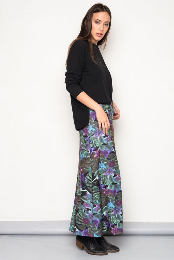 Pollera Larga Valkiria