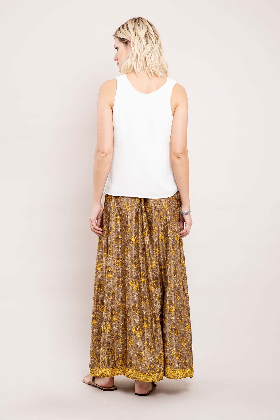 Pollera Delney